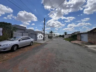 Lote/Terreno à venda, 302m² no Parque das Paineiras (1,2,3 e 4 Etapa), Goiânia