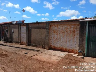 Casa com 2 Quartos à venda, 250m² no Padre Bernardo, Padre Bernardo