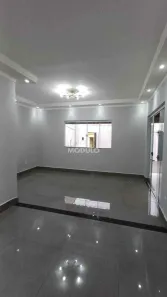 Casa com 3 Quartos à venda, 180m² no Dona Zulmira, Uberlândia