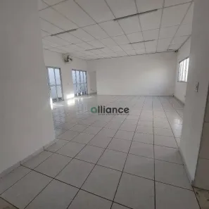 Imóvel Comercial para alugar, 210m² no Vila Medon, Americana