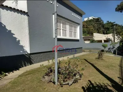 Casa com 4 Quartos à venda, 238m² no Laranjal, Volta Redonda