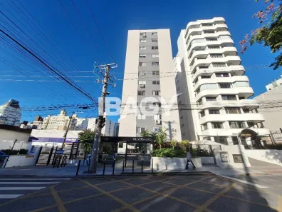 Apartamento com 2 Quartos para alugar, 48m² no Centro, Florianópolis