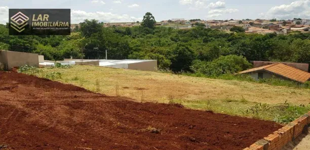 Lote/Terreno à venda, 296m² no Jardim Ypê, Botucatu