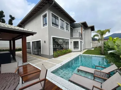 Casa com 4 Quartos à venda, 300m² no Carlos Guinle, Teresópolis