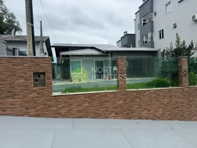 Casa com 3 Quartos à venda, 140m² no João Costa, Joinville