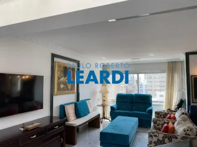 Apartamento com 3 Quartos à venda, 200m² no Cerqueira César, São Paulo