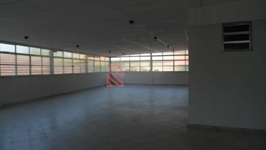 Ponto Comercial para alugar, 460m² no Engenhoca, Niterói