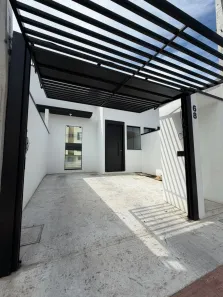 Sobrado com 2 Quartos à venda, 100m² no Rio Pequeno, Camboriú