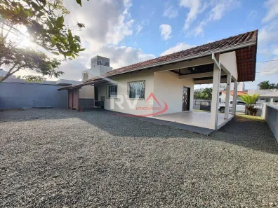 Casa com 2 Quartos para alugar, 300m² no Itacolomi, Balneário Piçarras