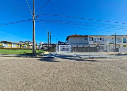 Sobrado com 2 Quartos à venda, 95m² no Brejatuba, Guaratuba