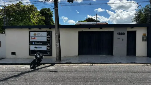 Sala Comercial com 2 Quartos para alugar, 15m² no Planalto, Teresina