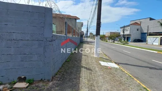 Lote/Terreno à venda, 740m² no Solemar, Praia Grande