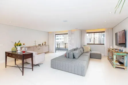 Apartamento com 4 Quartos à venda, 197m² no Jardim Europa, São Paulo