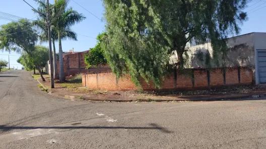 Lote/Terreno à venda, 323m² no Jardim Aliança, Londrina