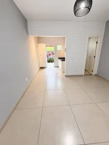 Casa de Condomínio com 2 Quartos à venda, 58m² no Centro, Vargem Grande Paulista