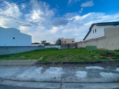 Lote/Terreno à venda, 250m² no Loteamento Villa Branca, Jacareí