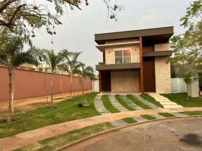 Casa de Condomínio com 3 Quartos à venda, 283m² no Jardim Itália, Cuiabá