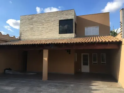 Imóvel Comercial com 4 Quartos à venda, 235m² no Porto, Cuiabá