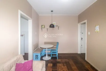 Apartamento com 1 Quarto para alugar, 43m² no Santana, Porto Alegre