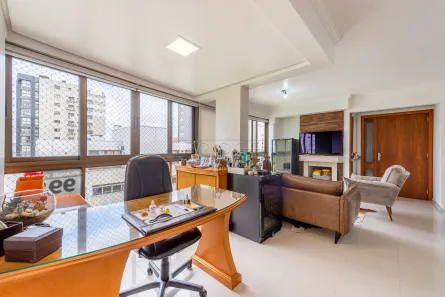 Apartamento com 2 Quartos à venda, 82m² no Três Figueiras, Porto Alegre