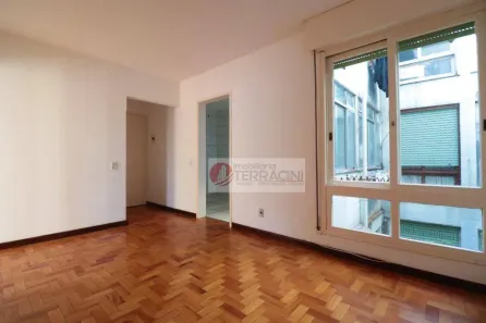 Apartamento com 2 Quartos à venda, 56m² no Passo da Areia, Porto Alegre
