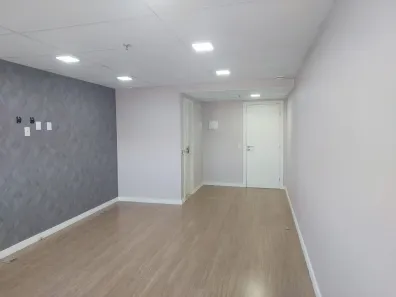 Sala Comercial para alugar, 28m² no Santo Cristo, Rio de Janeiro