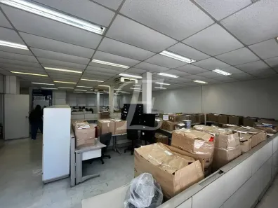 Prédio Comercial para alugar, 1154m² no Barra Funda, São Paulo