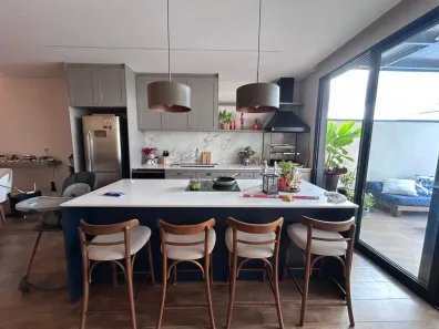 Casa de Condomínio com 3 Quartos à venda, 180m² no Vale dos Cristais, Taubaté