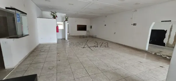 Ponto Comercial para alugar, 260m² no Bosque dos Eucaliptos, São José dos Campos