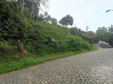 Lote/Terreno à venda, 739m² no Quitandinha, Petrópolis