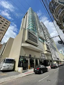 Apartamento com 4 Quartos à venda, 198m² no Meia Praia, Itapema