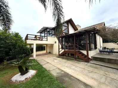 Casa com 3 Quartos à venda, 225m² no Rio Tavares, Florianópolis
