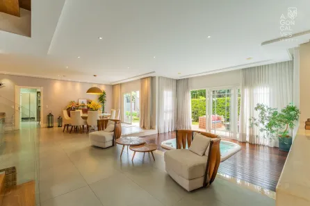 Casa com 4 Quartos à venda, 600m² no Jardim Social, Curitiba