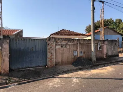 Casa com 2 Quartos à venda, 103m² no Jardim Arco-Íris, Araraquara