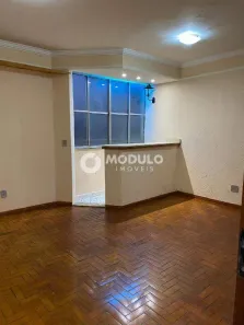 Apartamento com 3 Quartos para alugar, 75m² no Nossa Senhora Aparecida, Uberlândia