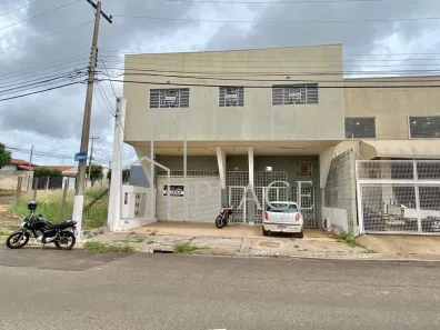 Ponto Comercial para alugar, 200m² no Jardim Nazareth, Marília