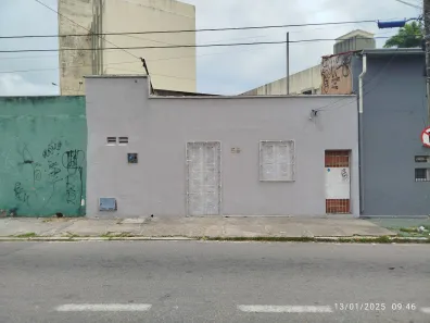 Casa com 1 Quarto para alugar, 70m² no Centro, Fortaleza