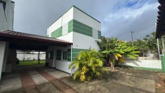 Casa com 2 Quartos para alugar, 110m² no Ipanema, Porto Alegre