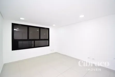 Sala Comercial para alugar, 32m² no Centro, Curitiba