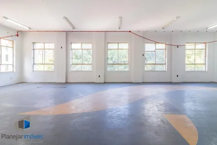 Prédio Comercial para alugar, 753m² no Centro Histórico, Porto Alegre