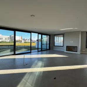 Casa de Condomínio com 4 Quartos à venda, 287m² no Laranjal, Pelotas