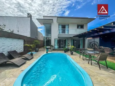 Casa com 3 Quartos para alugar, 220m² no Centro, Balneário Piçarras