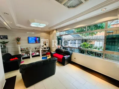 Sobrado com 3 Quartos à venda, 163m² no Marapé, Santos