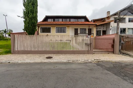 Casa com 4 Quartos à venda, 231m² no Bacacheri, Curitiba