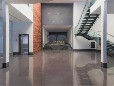 Galpão/Depósito/Armazém para alugar, 2800m² no Vila Anastácio, São Paulo