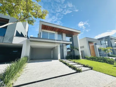 Casa com 3 Quartos à venda, 241m² no Pedra Branca, Palhoça