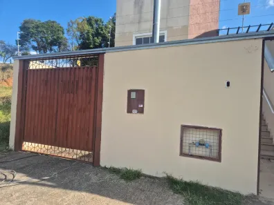 Casa com 2 Quartos à venda, 90m² no Santo Expedito IV, Pouso Alegre
