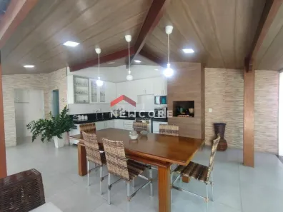 Casa com 4 Quartos à venda, 300m² no Camilo Alves, Contagem