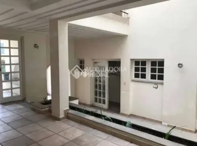 Sobrado com 6 Quartos à venda, 445m² no Vila Assunção, Santo André