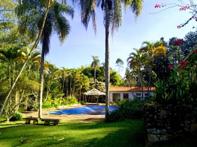 Fazenda/Sítio com 4 Quartos à venda, 800m² no Bairro dos Garcias, Piedade